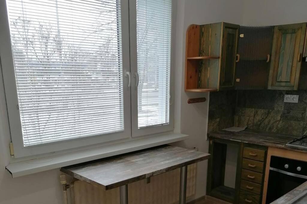 Apartman Blizko Hlavnej Stanice A Centra Mesta 巴尔代约夫 外观 照片