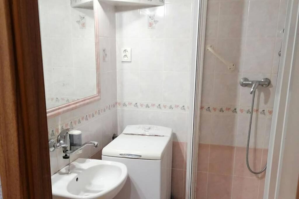 Apartman Blizko Hlavnej Stanice A Centra Mesta 巴尔代约夫 外观 照片